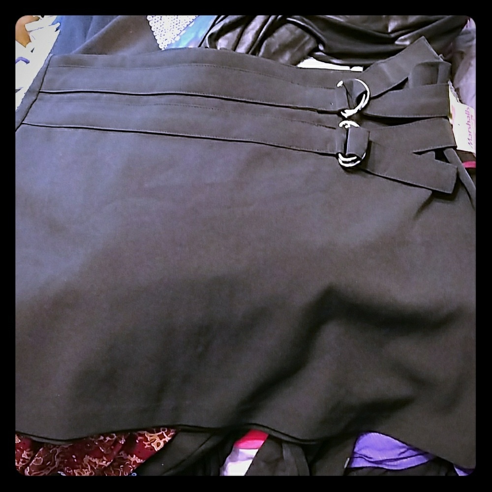 NWT Hot Kiss Mini Skirt Size 11